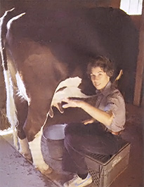 Your cow will spend more time grazing and producing milk if you stop grubs by keeping the parasitic fly larvae population down in the barn